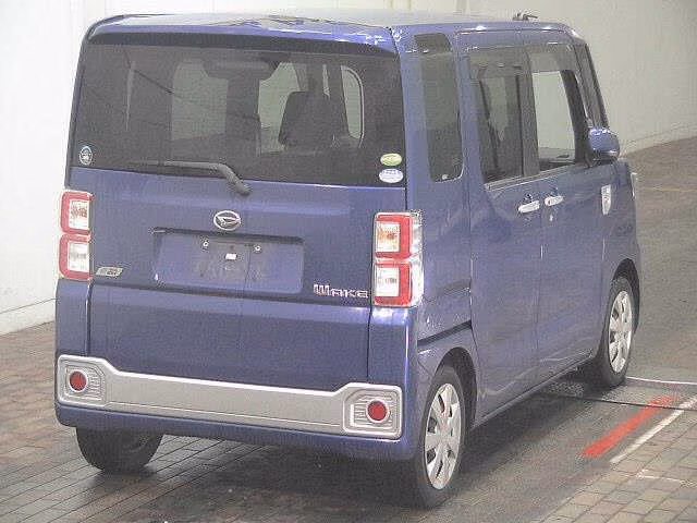 DAIHATSU WAKE