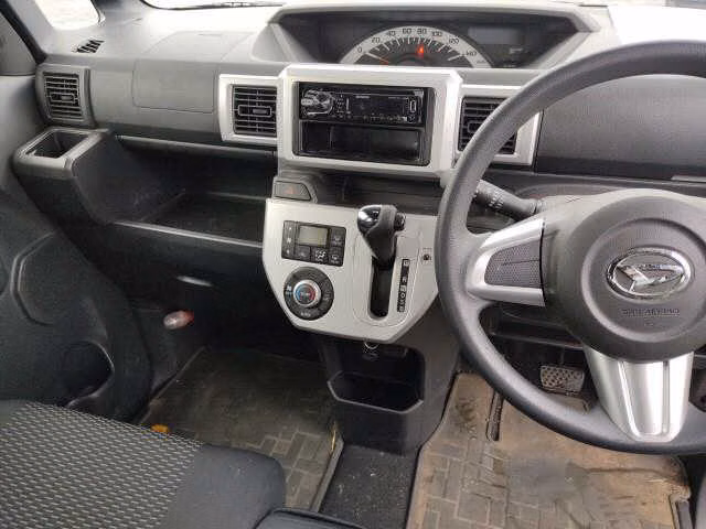 DAIHATSU WAKE