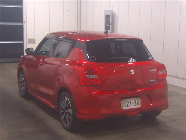 SUZUKI SWIFT