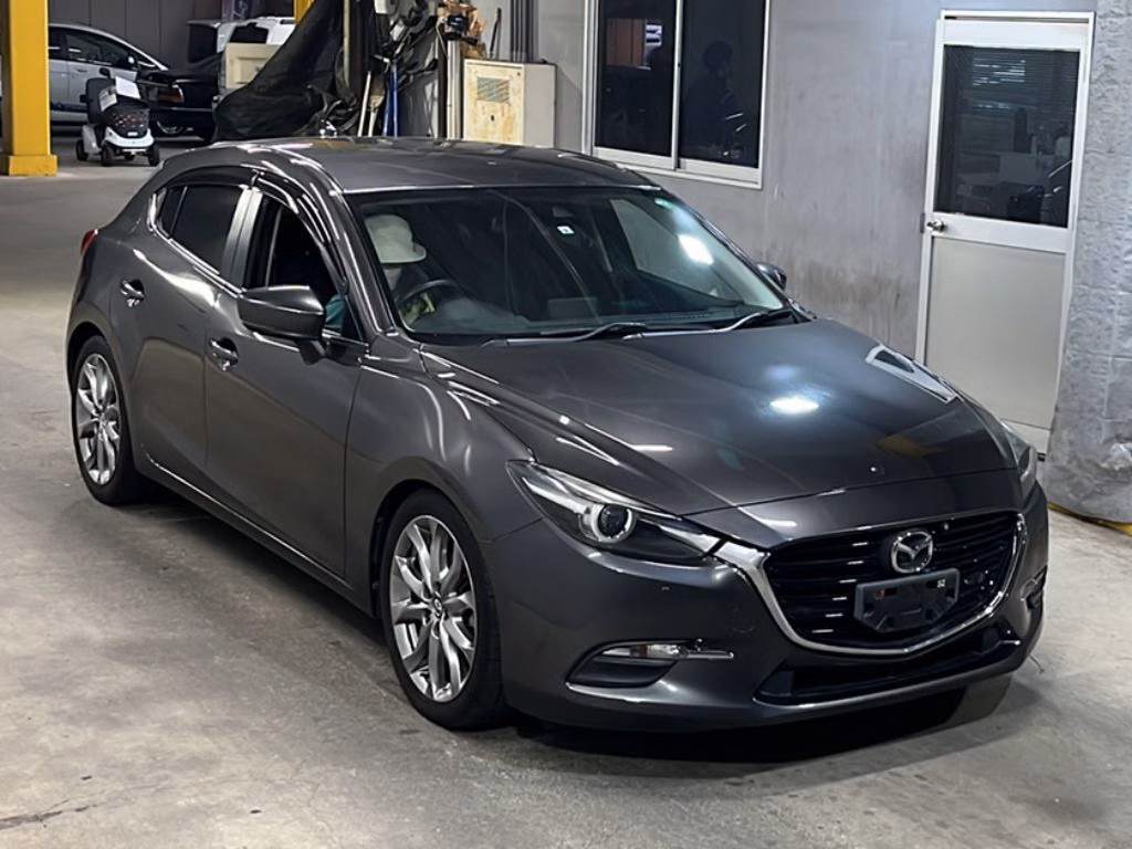 MAZDA AXELA