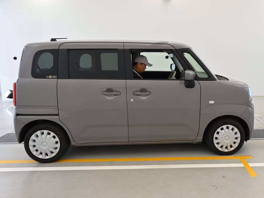 SUZUKI WAGON R SMILE