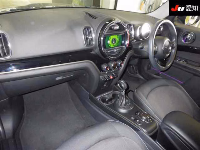 MINI CROSSOVER