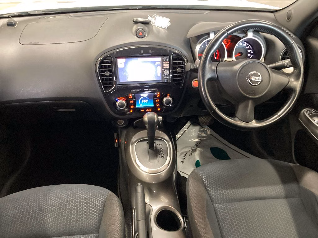 NISSAN JUKE