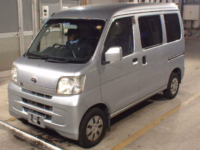 TOYOTA PIXIS VAN