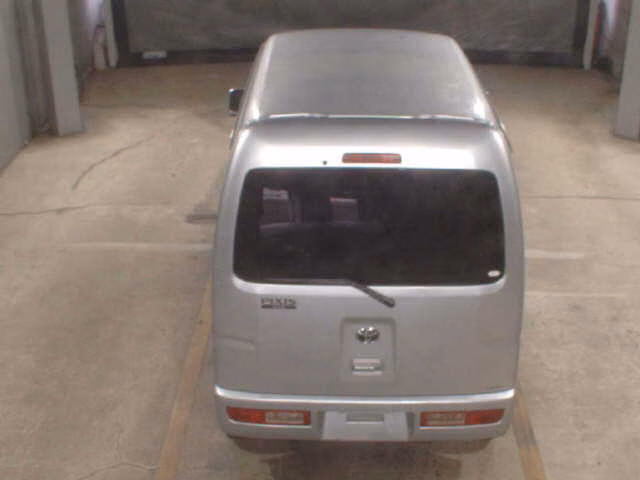 TOYOTA PIXIS VAN