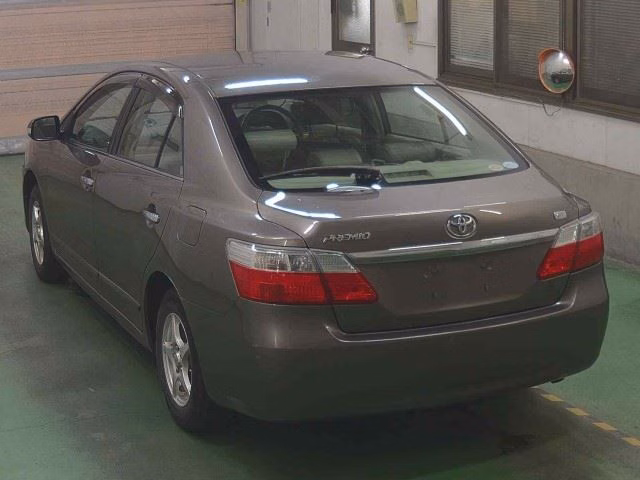 TOYOTA PREMIO