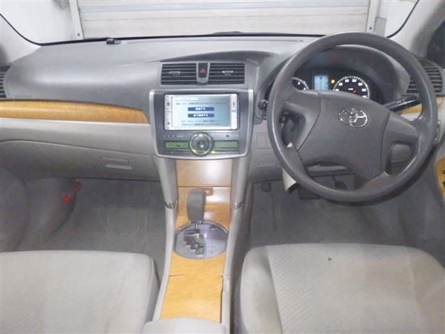 TOYOTA PREMIO