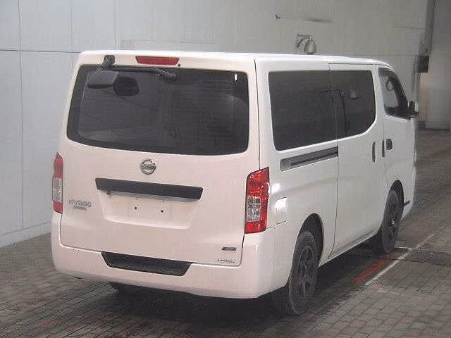 NISSAN NV350 CARAVAN