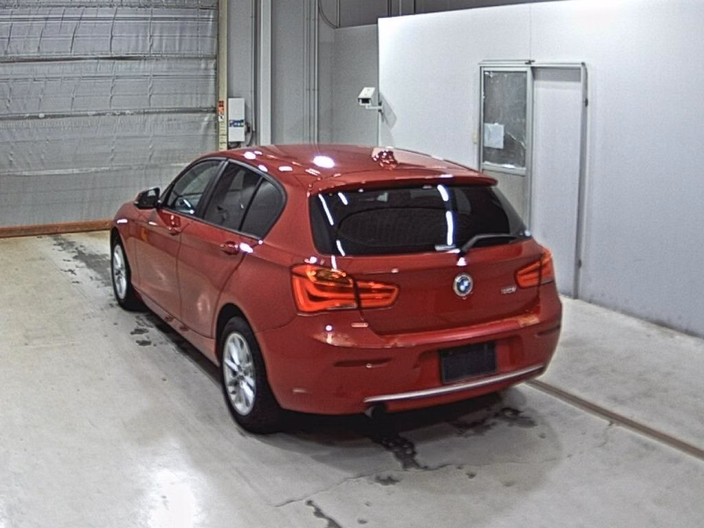 BMW 1-SERIES