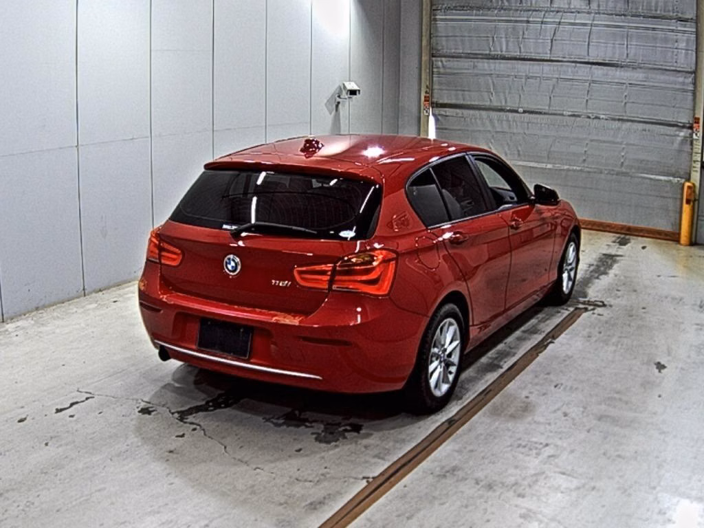 BMW 1-SERIES