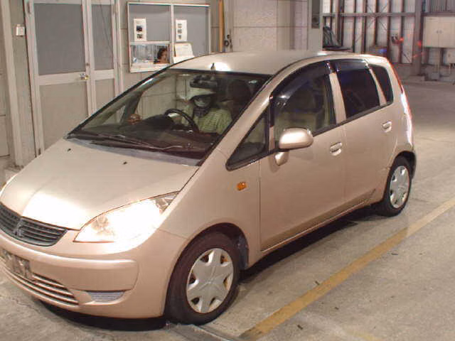 MITSUBISHI COLT