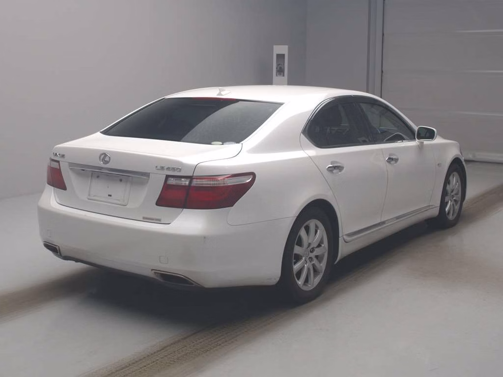 LEXUS LS460
