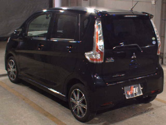 MITSUBISHI EK CUSTOM