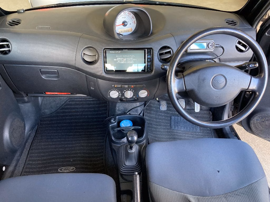 DAIHATSU ESSE