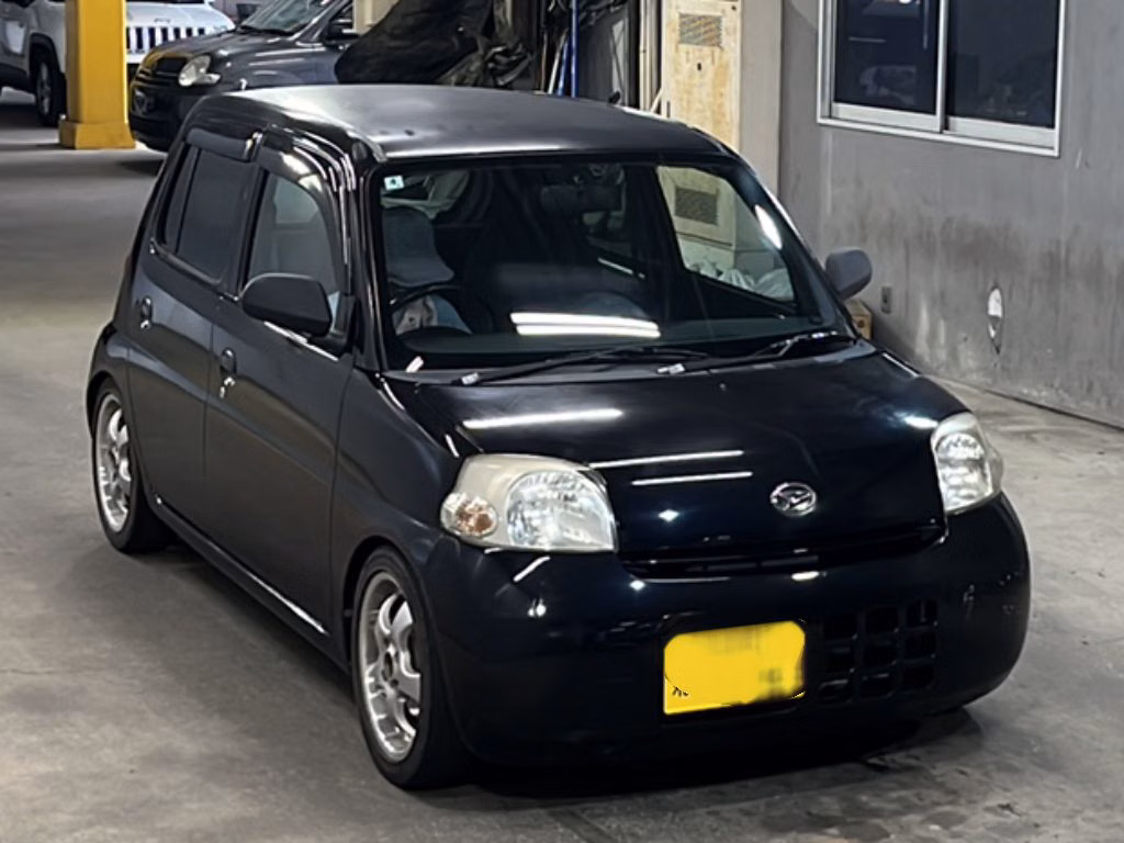 DAIHATSU ESSE