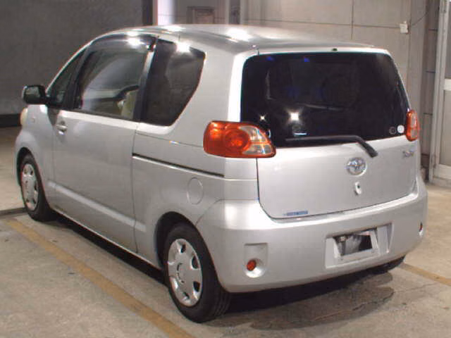TOYOTA PORTE