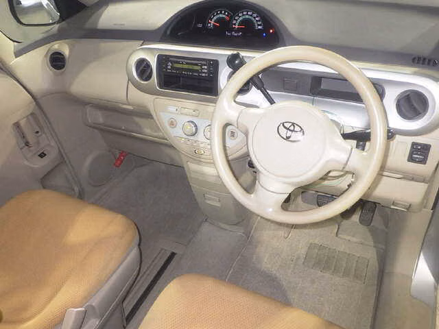 TOYOTA PORTE