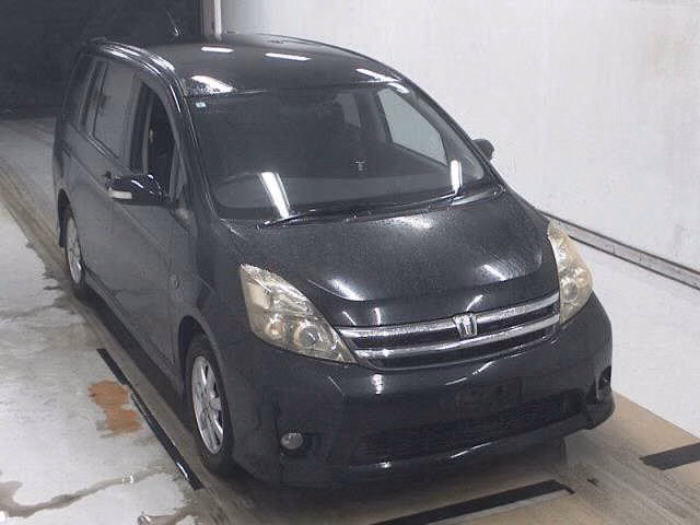TOYOTA ISIS