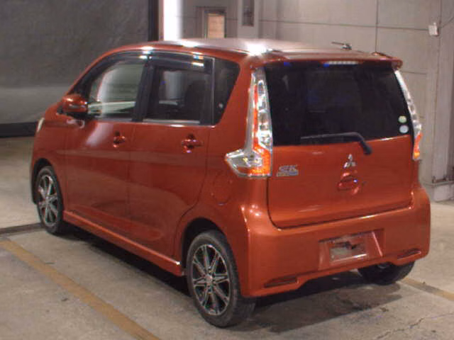 MITSUBISHI EK CUSTOM