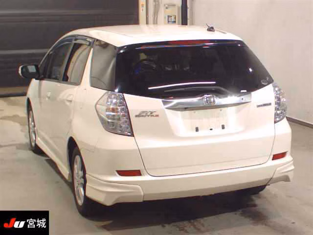 HONDA FIT SHUTTLE