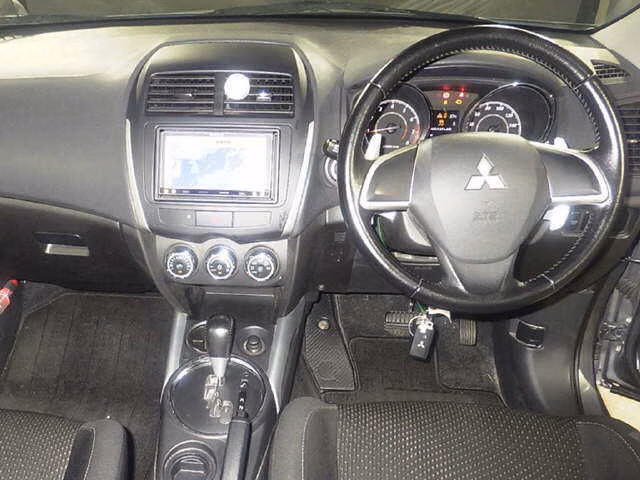 MITSUBISHI RVR