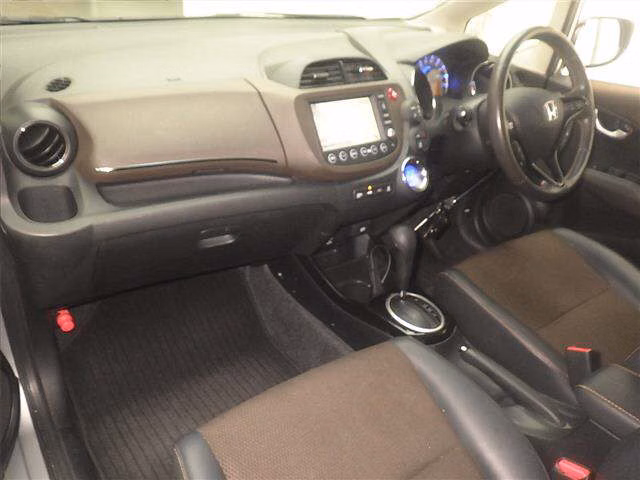 HONDA FIT SHUTTLE