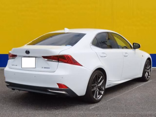 Lexus IS300h