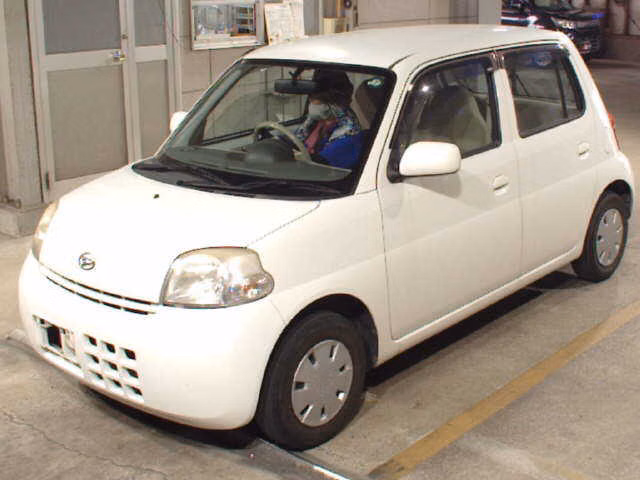 DAIHATSU ESSE