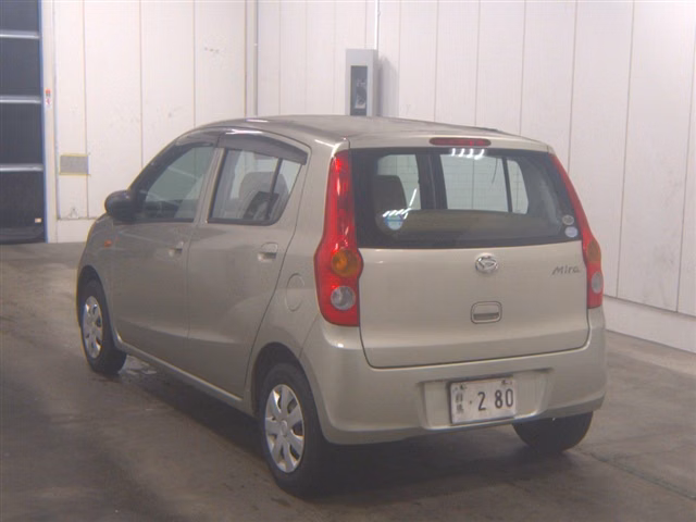 DAIHATSU MIRA