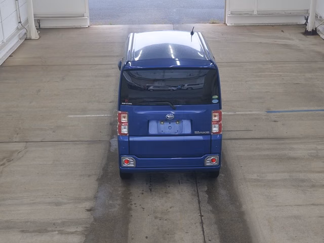 DAIHATSU WAKE