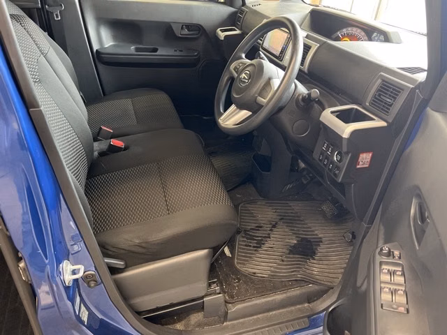 DAIHATSU WAKE