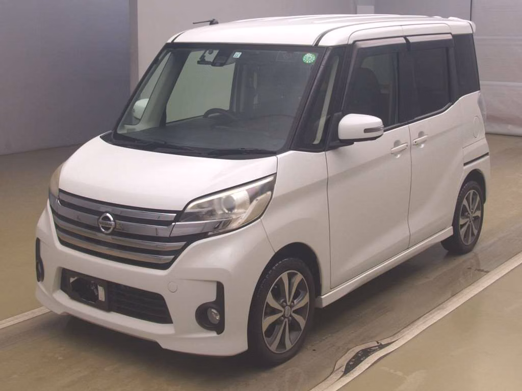 NISSAN DAYZ ROOX