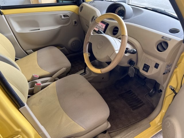 DAIHATSU ESSE