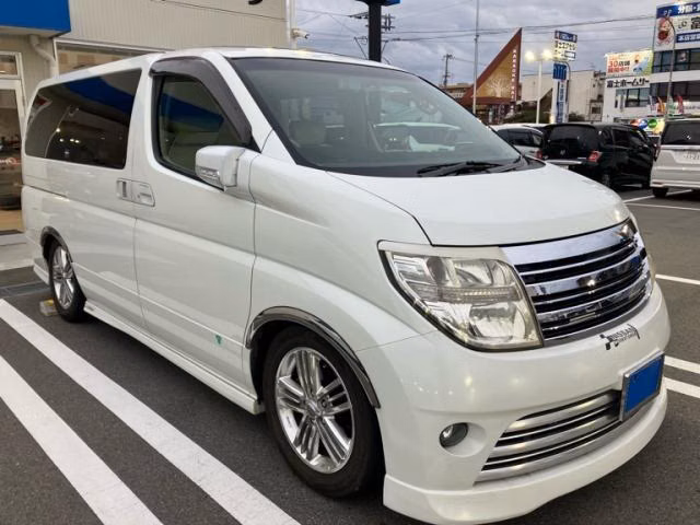 Nissan Elgrand