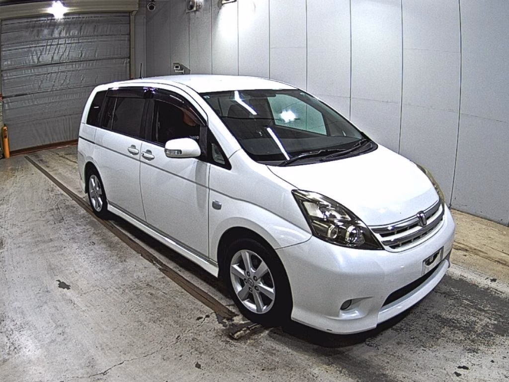 TOYOTA ISIS