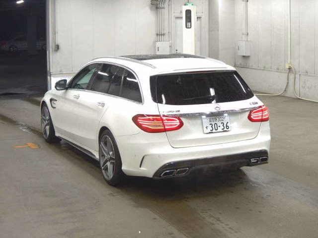 MERCEDES-BENZ C-CLASS