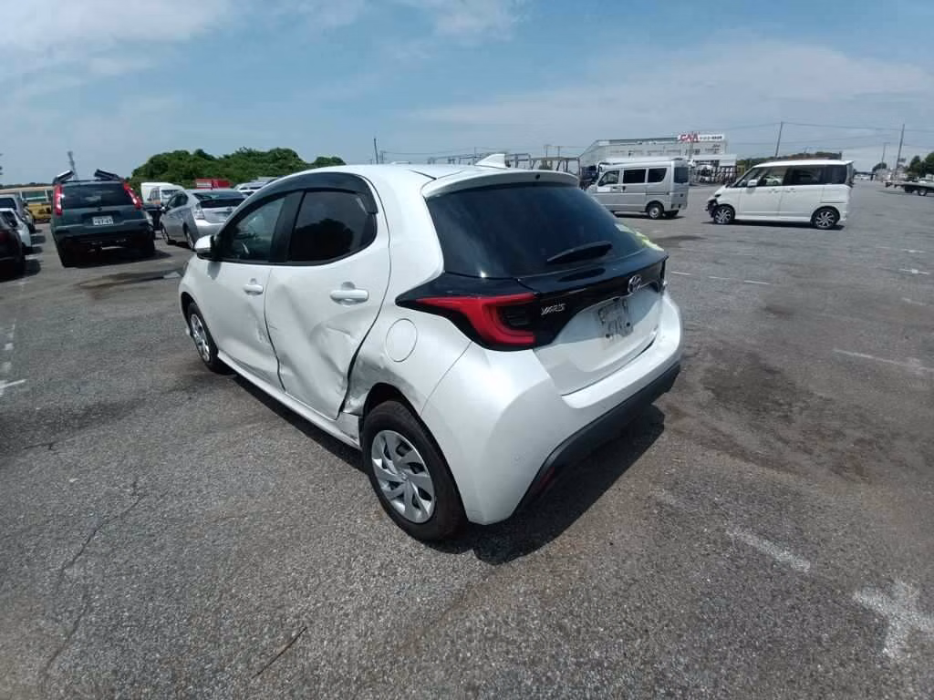 TOYOTA YARIS