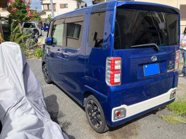 DAIHATSU WAKE