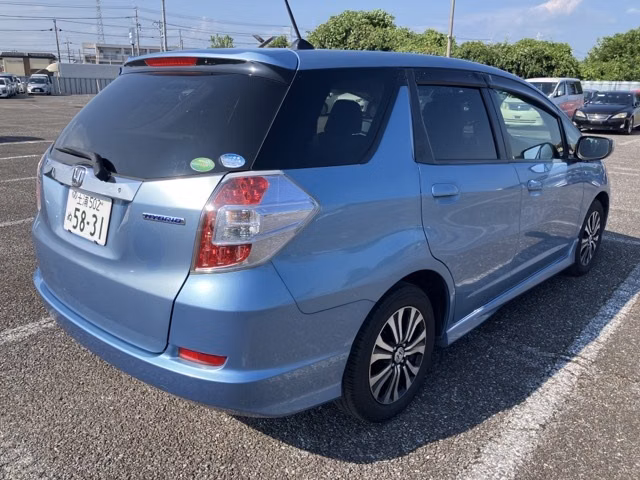 HONDA FIT SHUTTLE