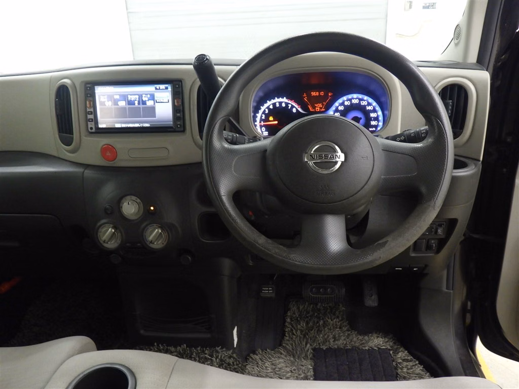 NISSAN CUBE