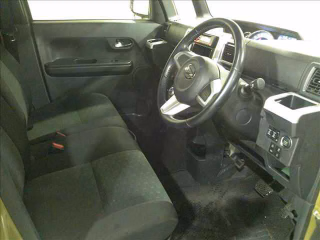 DAIHATSU WAKE