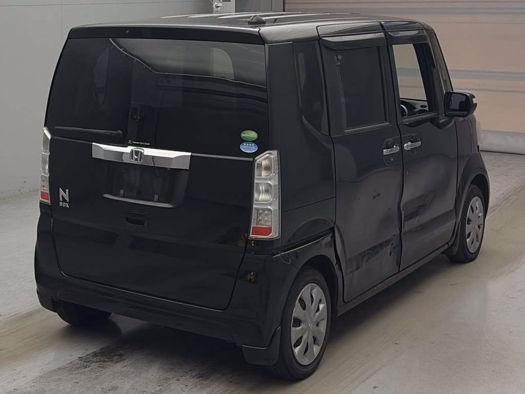 HONDA N-BOX