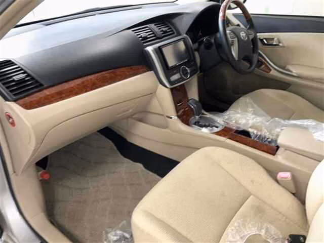 TOYOTA PREMIO