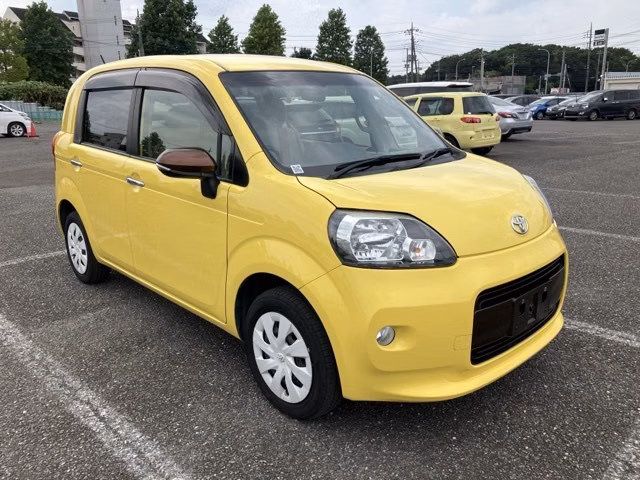 TOYOTA PORTE