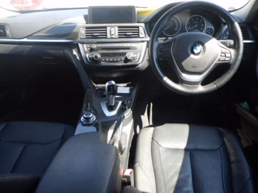 BMW 3-SERIES