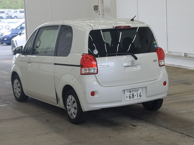 TOYOTA PORTE