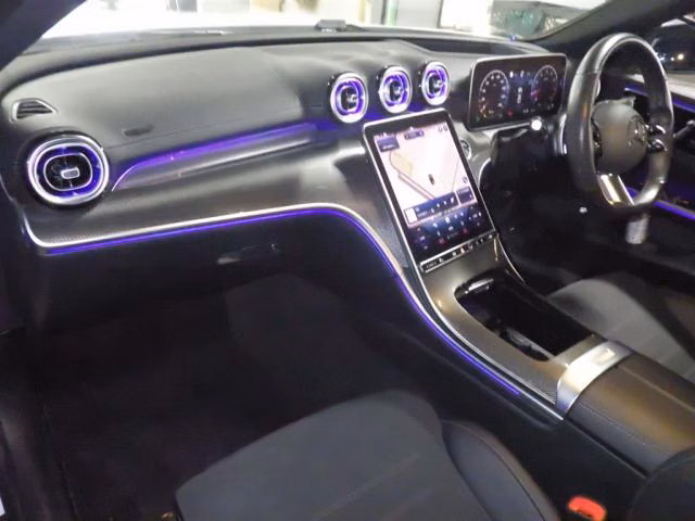 MERCEDES-BENZ C-CLASS