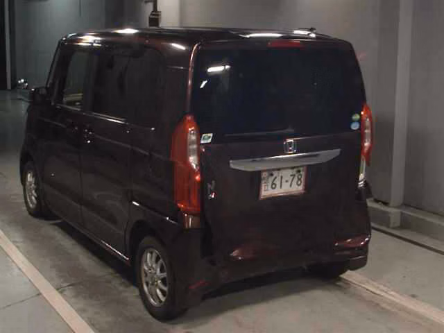 HONDA N-BOX