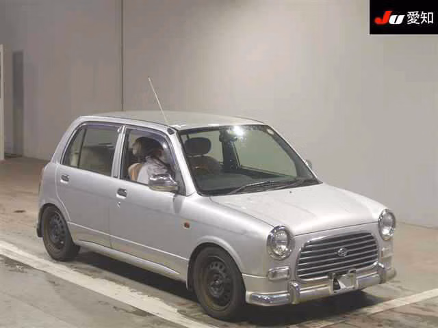 DAIHATSU MIRA GINO