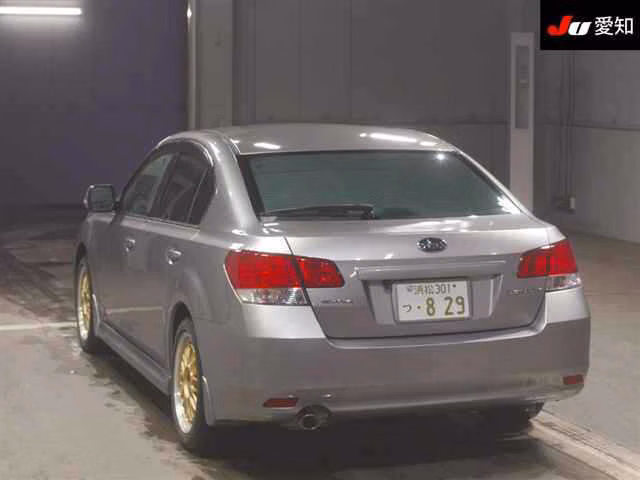 SUBARU LEGACY B4